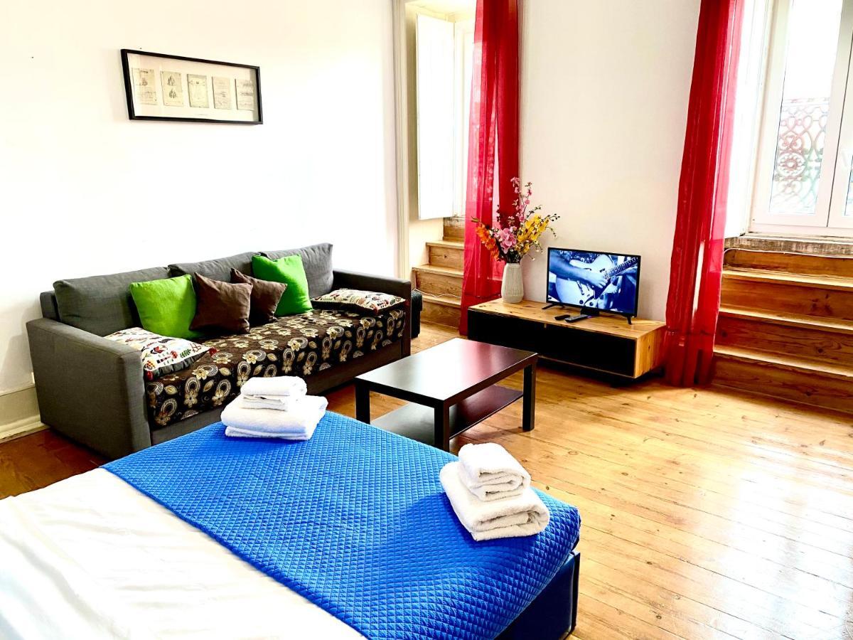 Classic Chiado 1 - Central Guest House Room With Shared Bathroom Лиссабон Экстерьер фото